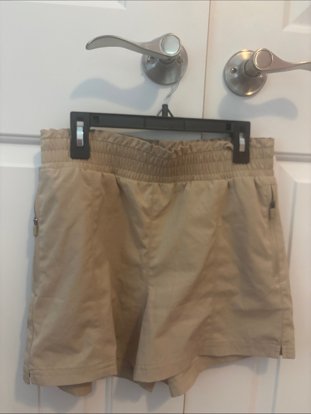Girls Khaki Old Navy Elastic-Waist Shorts